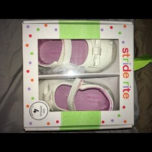 Gently worn little girl dress shoes White